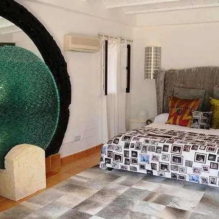 Pikes Ibiza (adults Only) ホテル 4*