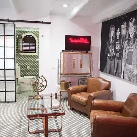 ホテル Pikes Ibiza (adults Only)